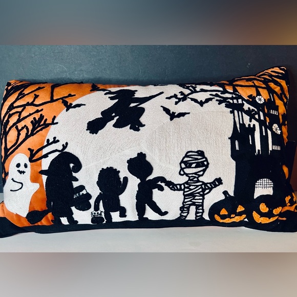 Halloween Trick O Treating Kids Large Pillow Cushion Haunted House Witch Ghost - Picture 2 of 14
